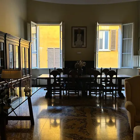 Medieval Art Loft Διαμέρισμα