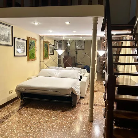 Апартаменты Medieval Art Loft *